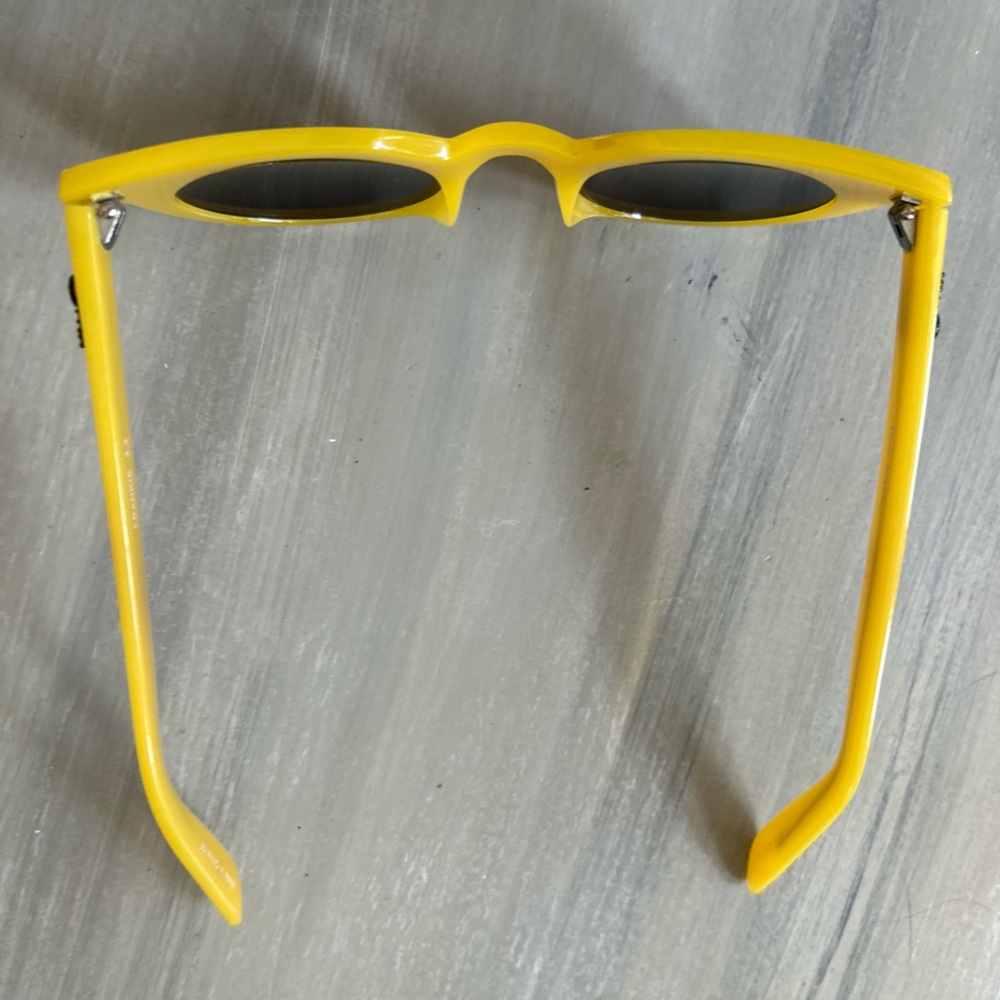 Quay Australia Yellow Frame Round Sunglasses Multicolor Lenses Frankie 3.3 NEW - Picture 12 of 16